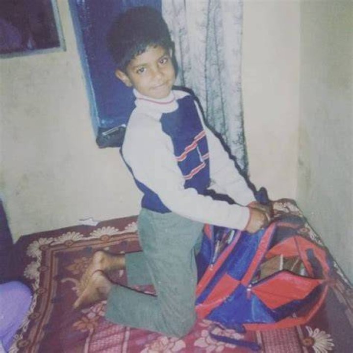 Yash Dayal childhood picture