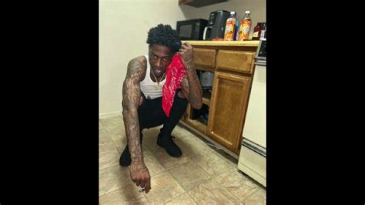 Young Slo-Be Age (Birthday & Zodiac Sign)